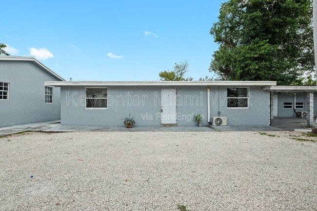 10990 NW 18th Ave Unit 2