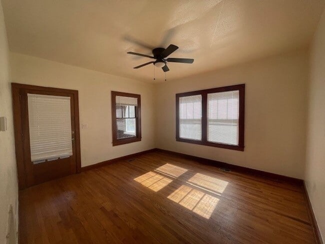 Photo - CHARMING 2 BEDROOM APT NEAR THE LOVELY MARYVILLE COLLEGE CAMPUS!!