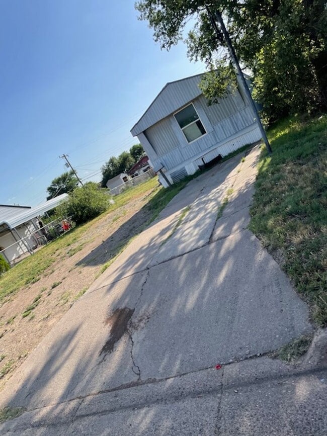 Photo - 1423 N Arapahoe St Casa