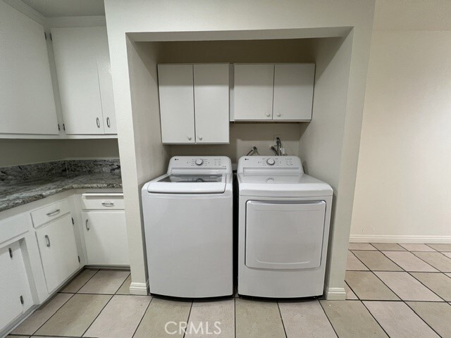 Photo - 684 E Lee Pl