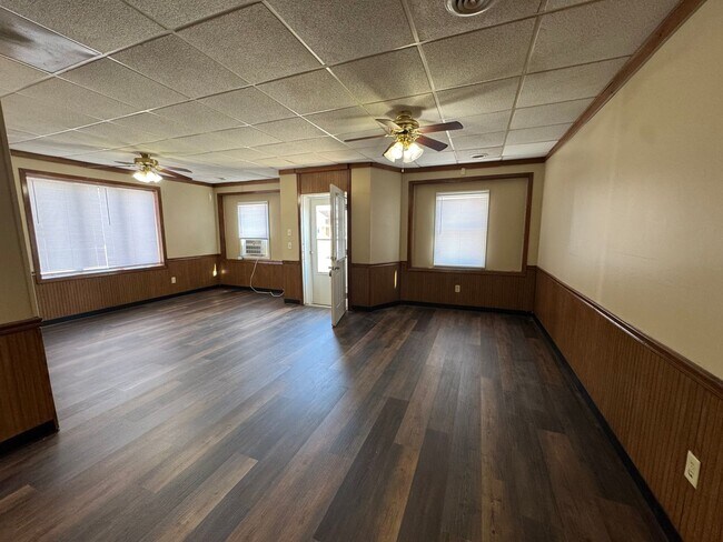 Photo - 80 Williams Unit Reynolds  2