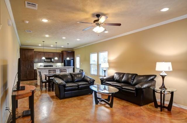 Photo - 3334 Keefer Loop