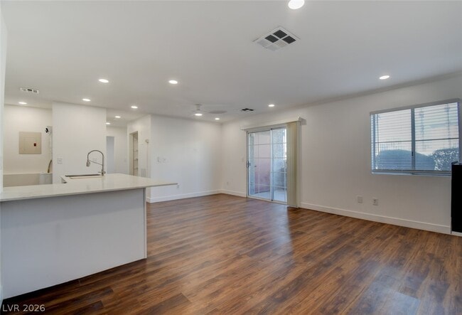 Photo - 8600 W Charleston Blvd Unidad 1180