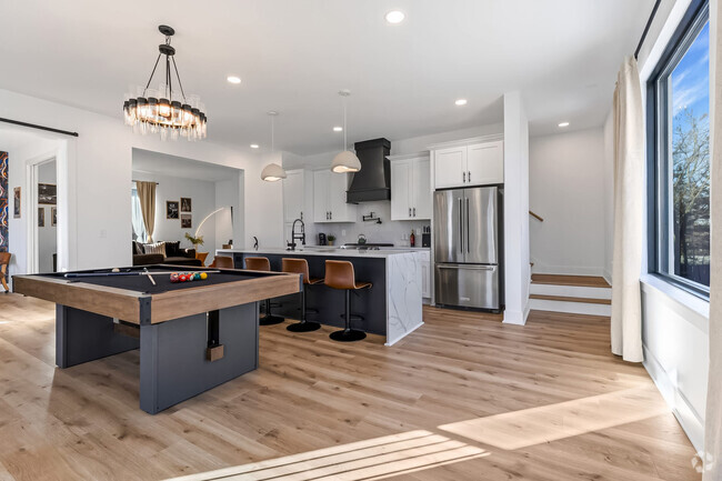 Building Photo - 554 Rosedale Ave Unit ID1239914P Rental