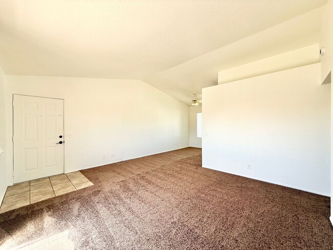 Photo - AVAILABLE NOW !! 2 Bedroom 2 Bathroom Apartment in Bermuda Dunes Unit B