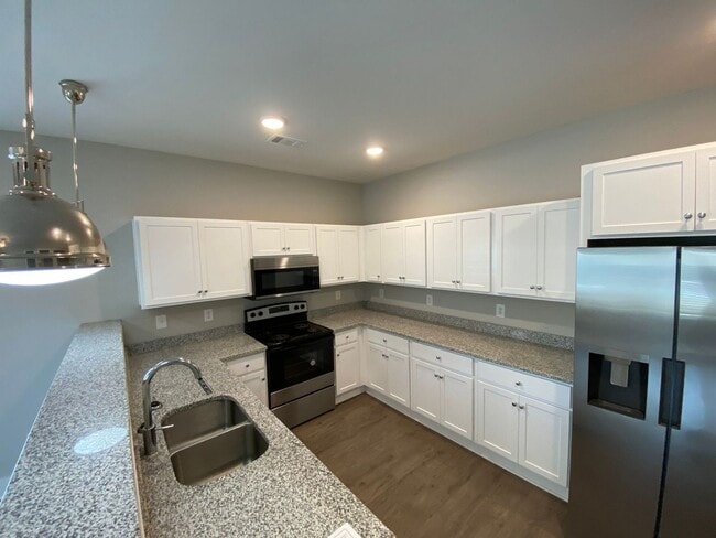 Photo - PRE-LEASING FOR AUGUST 2026! NEW CONSTRUCT...