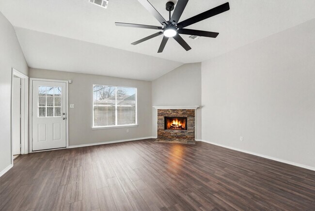 2618 Heather Knoll Dr