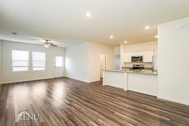 Photo - 1744 Escondido Dr
