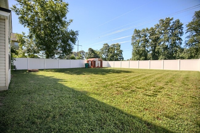 Photo - Call Sabrina Thomas at 757-767-0767 for more information