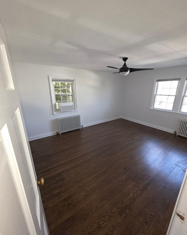 Photo - 11 Lawrence Ave