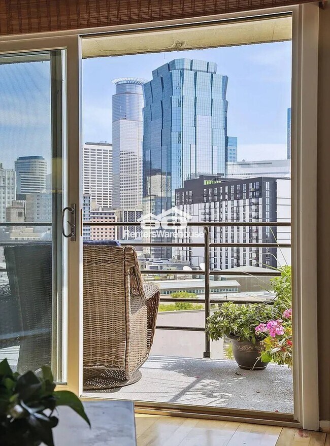 Photo - 1200 Nicollet Mall Unidad 906