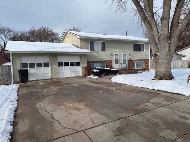Duplex at 4815 S 45th Street, Lincoln NE - 4811 S 45th St Unit 4815 S 45th Street