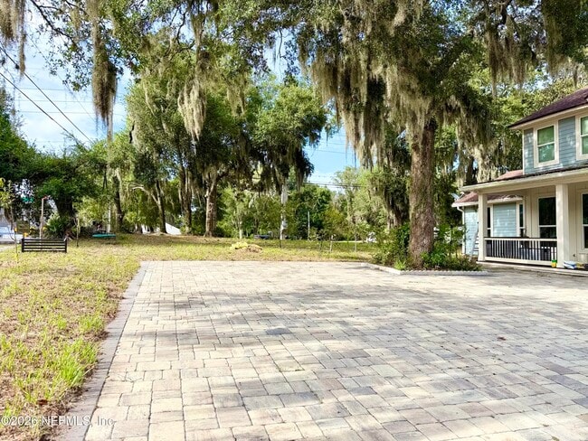 Photo - 4343 Monument Rd