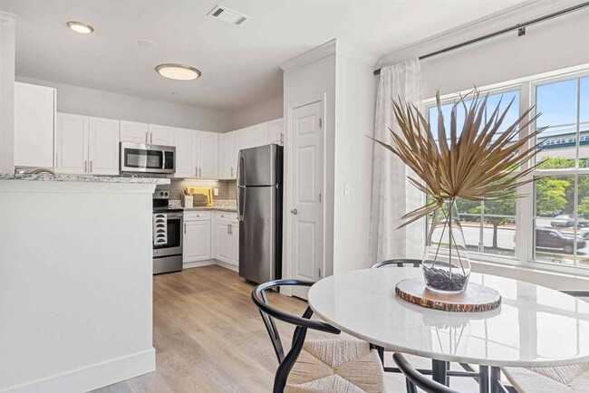 Photo - Sofi At Salem Station