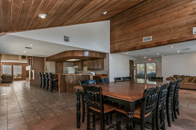 Photo - Windtree Apartments