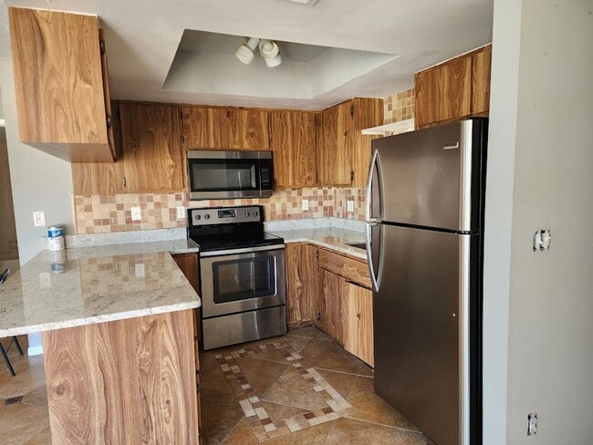 Photo - ***SPECIAL - TWO WEEKSFREE*** - 2 Bedroom ...