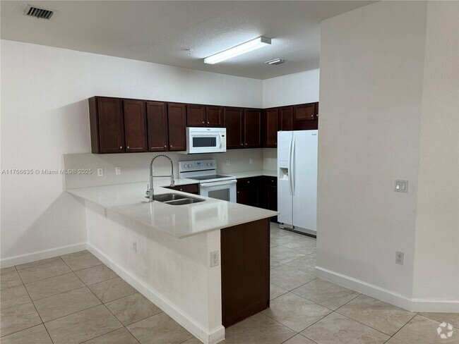 Building Photo - 290 NW 109th Ave Unit 101 Rental
