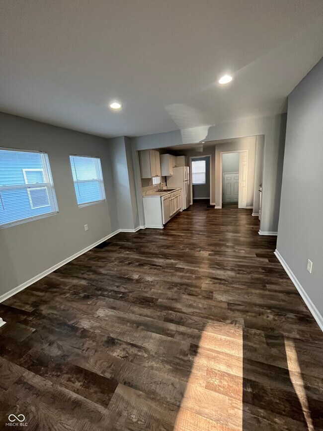 Photo - 742 N Denny St