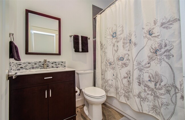 Photo - 4311 Marina St