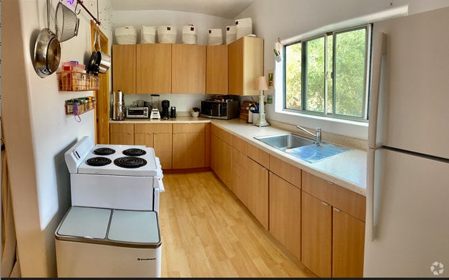 Building Photo - 23310 Red Rock Rd Unit 1 Rental