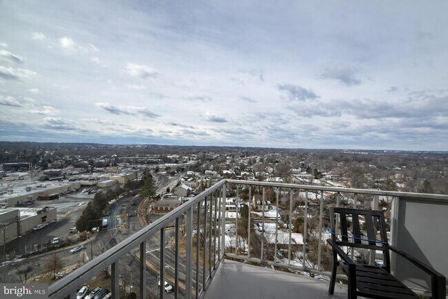 Photo - 301 N Beauregard St Unidad 1707