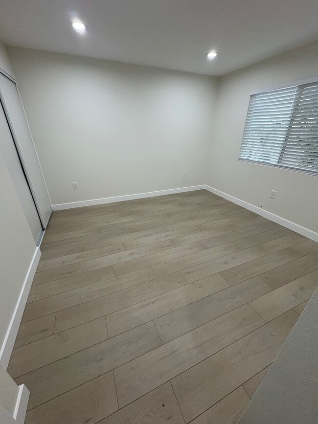 Photo - 2410 W Stanford St