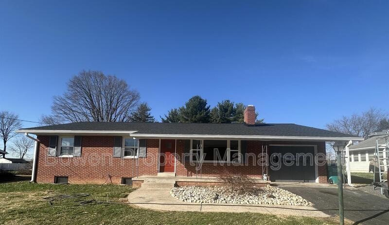 Photo - 7906 Longmeadow Dr House