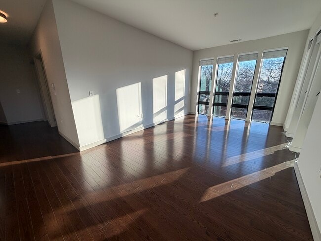 Photo - 40A Marion St Unit 404