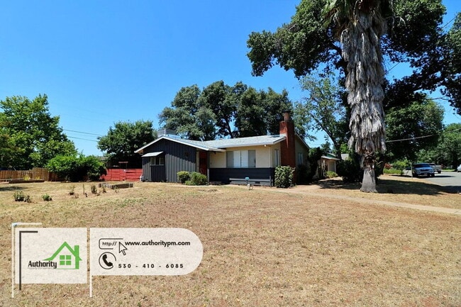 Photo - 1848 Shady Ln