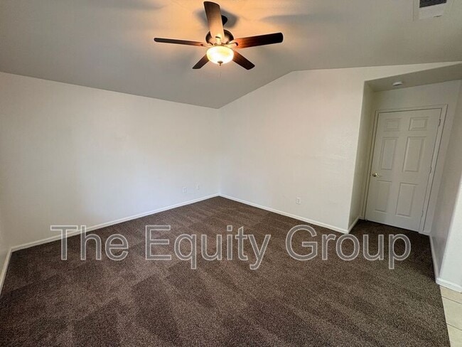 Photo - 723 N Simon St
