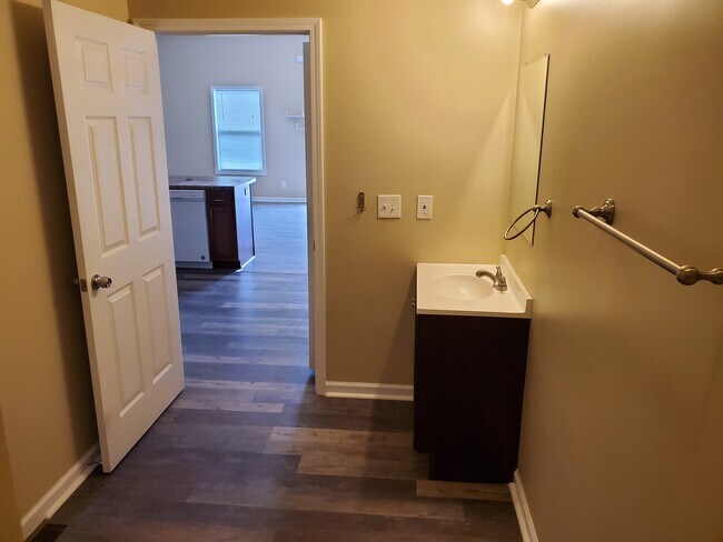 Bathroom - 501 S Osteopathy Ave