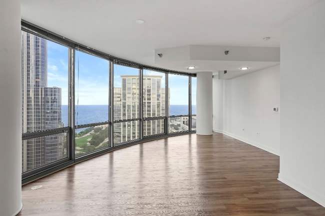 Photo - 1231 S Michigan Ave