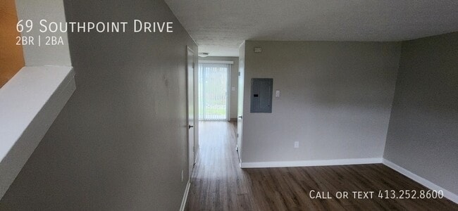 Photo - 69 Southpoint Dr