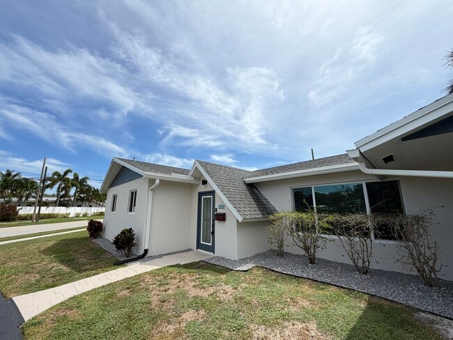 Photo - 1100 W Camino Real