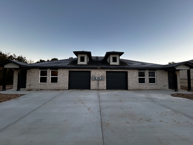 Photo - 10036 W Hwy 199