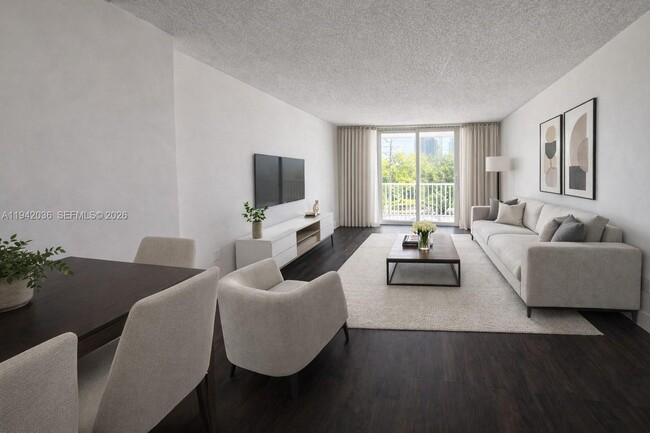 Photo - 16950 W Dixie Hwy Unit 330