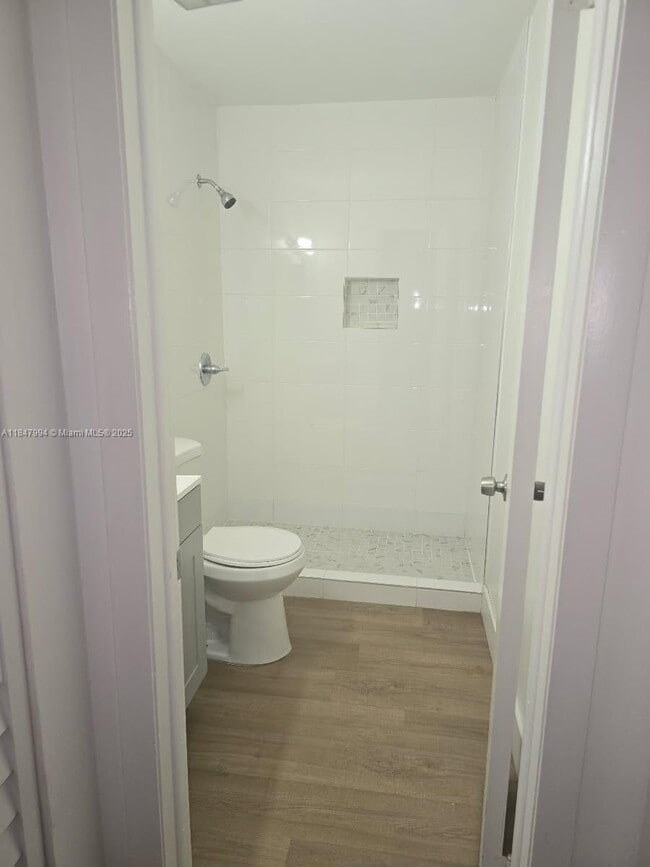 Photo - 120 W 10th St Unit 13