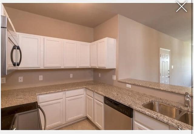 Photo - 516 E Hazelwood St