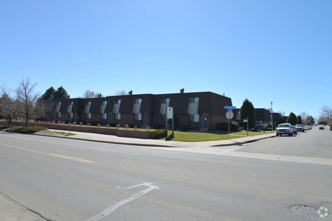 Glenwood Terrace Townhomes - Glenwood Terrace Townhomes