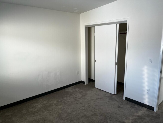 Photo - 411 Dondee Way Unit E