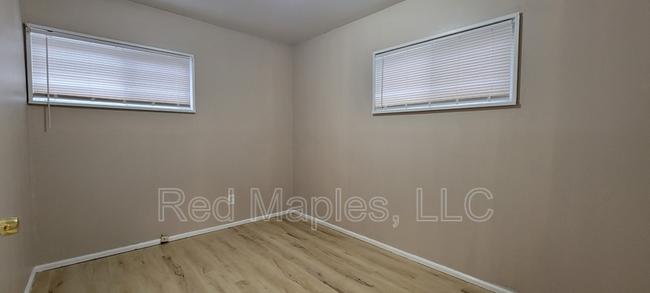 Photo - 10525 Earl Dr House
