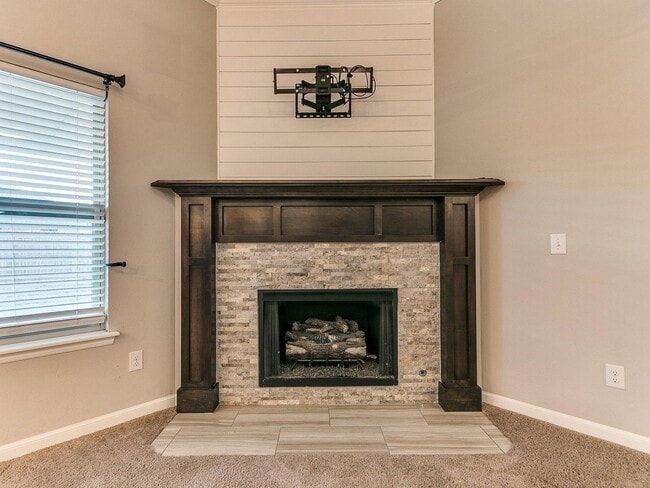 Photo - 3bed/2bath Home Available in the Heart of ...