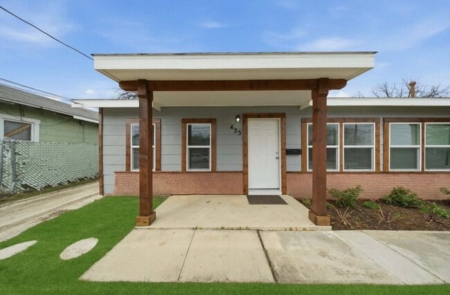 Photo - 435 Avondale Ave Unit 435