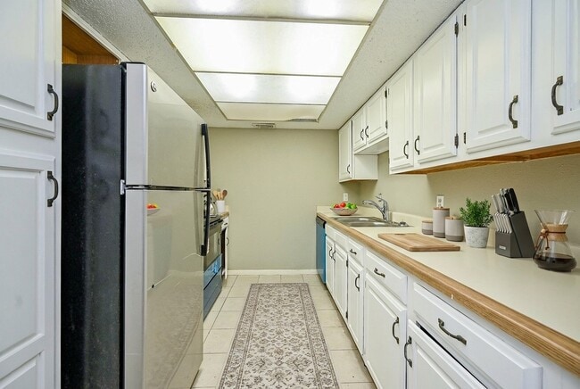 Photo - 2826 S Bartell Dr Unit 37