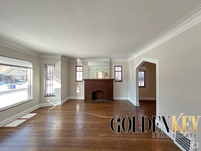 Building Photo - University District Large 1451 sq ft Wests... Rental