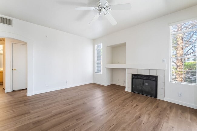Photo - 2 bedroom remodeled condo in the Henderson...