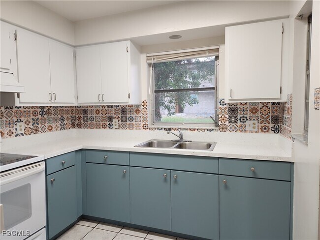 Photo - 107 SW 16th Terrace