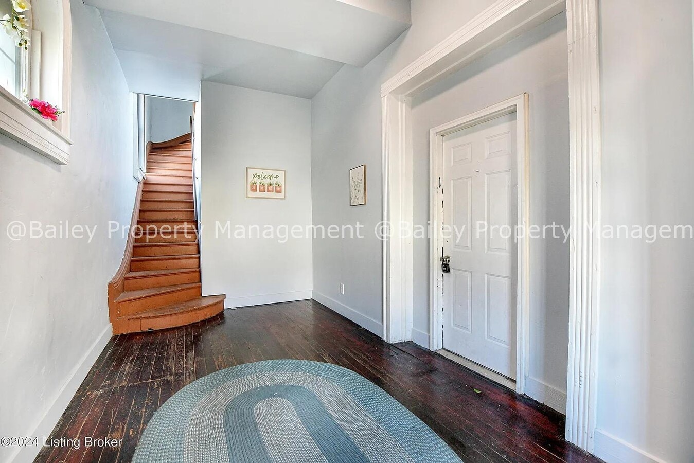 Photo - 947 S Brook St