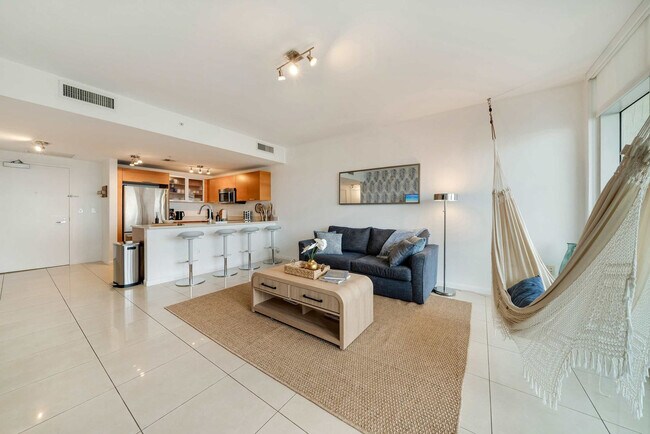 Photo - 3256 NE 1st Ave Unit SI ID1044513P