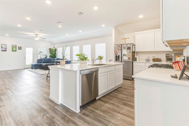 Photo - 27210 Woodridge Gln Dr